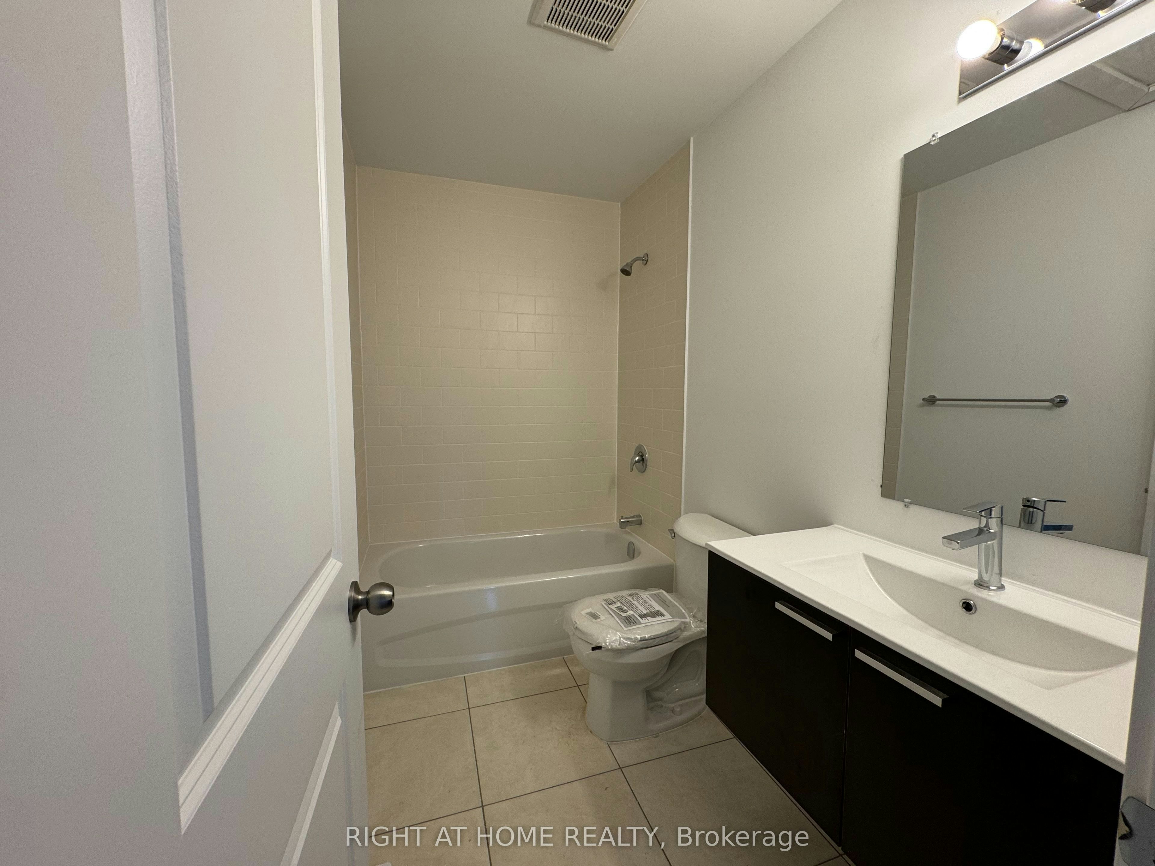 (MAIN)-99 Highriver Trail, Welland, ON, L3C 0H6 - 16