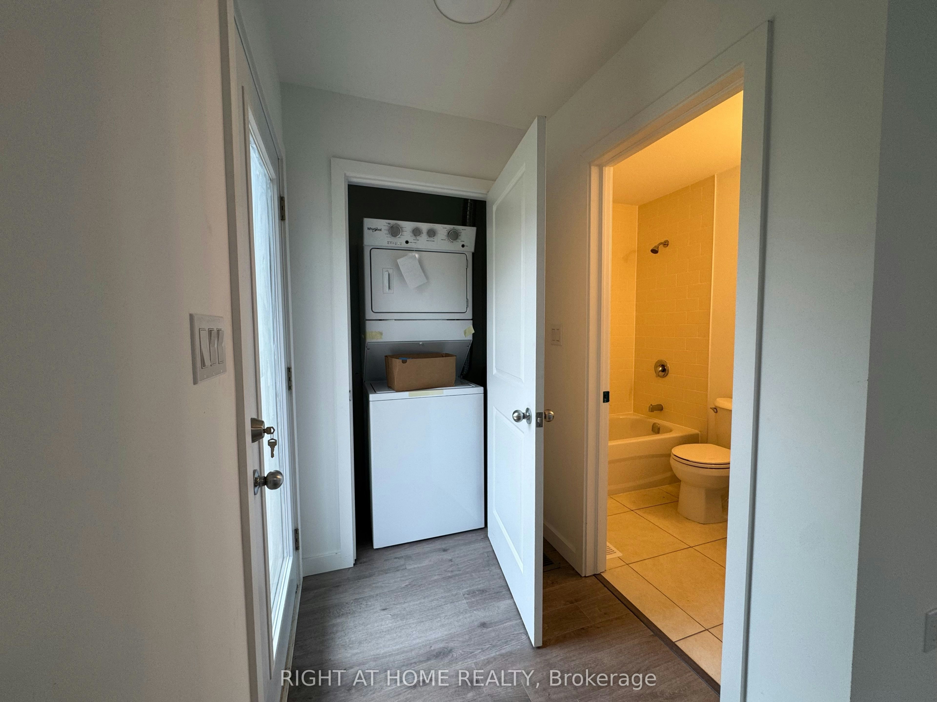 (MAIN)-99 Highriver Trail, Welland, ON, L3C 0H6 - 9