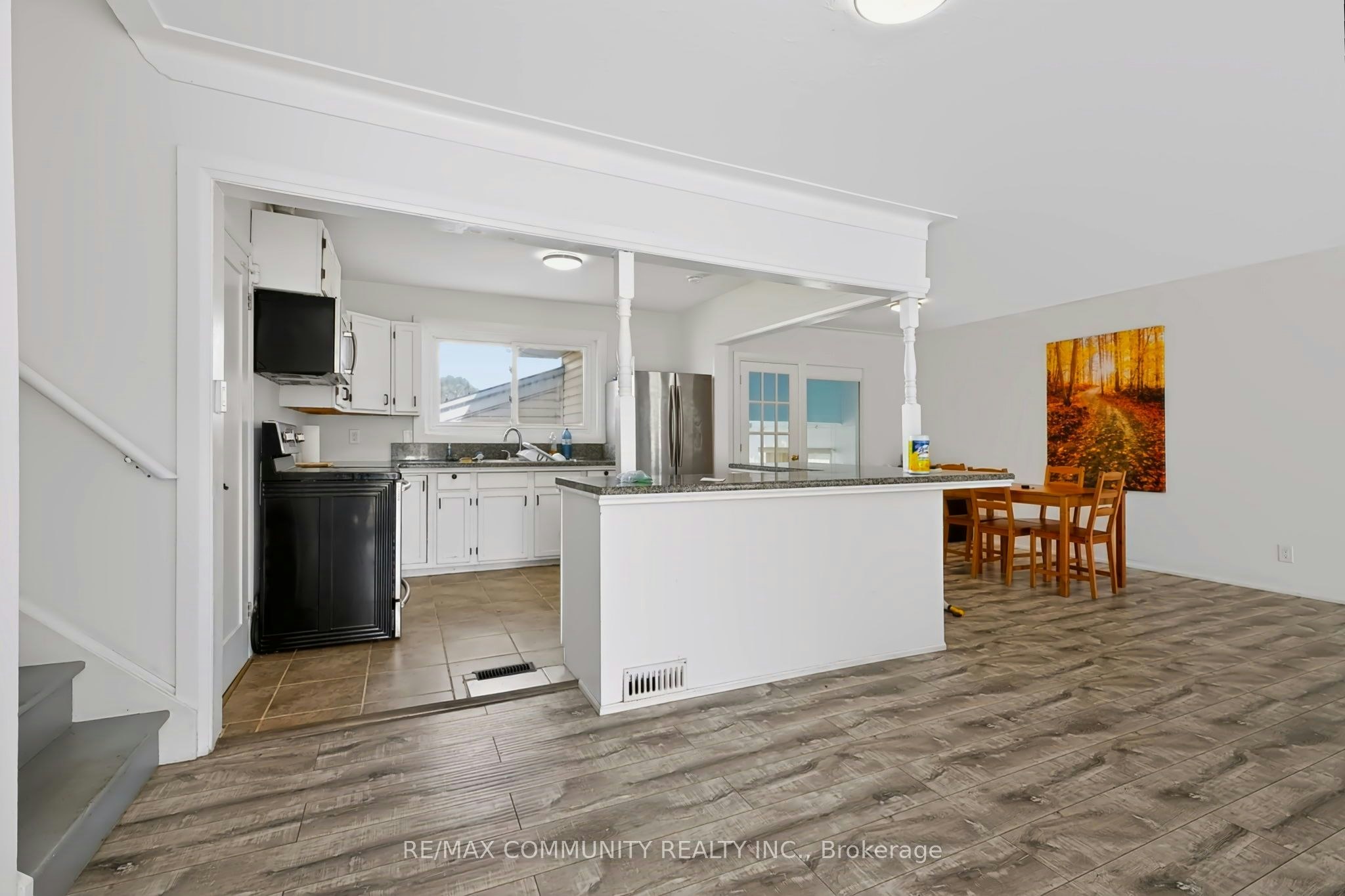123 Rollins Drive, Belleville, ON, K8N 4J7 - 3