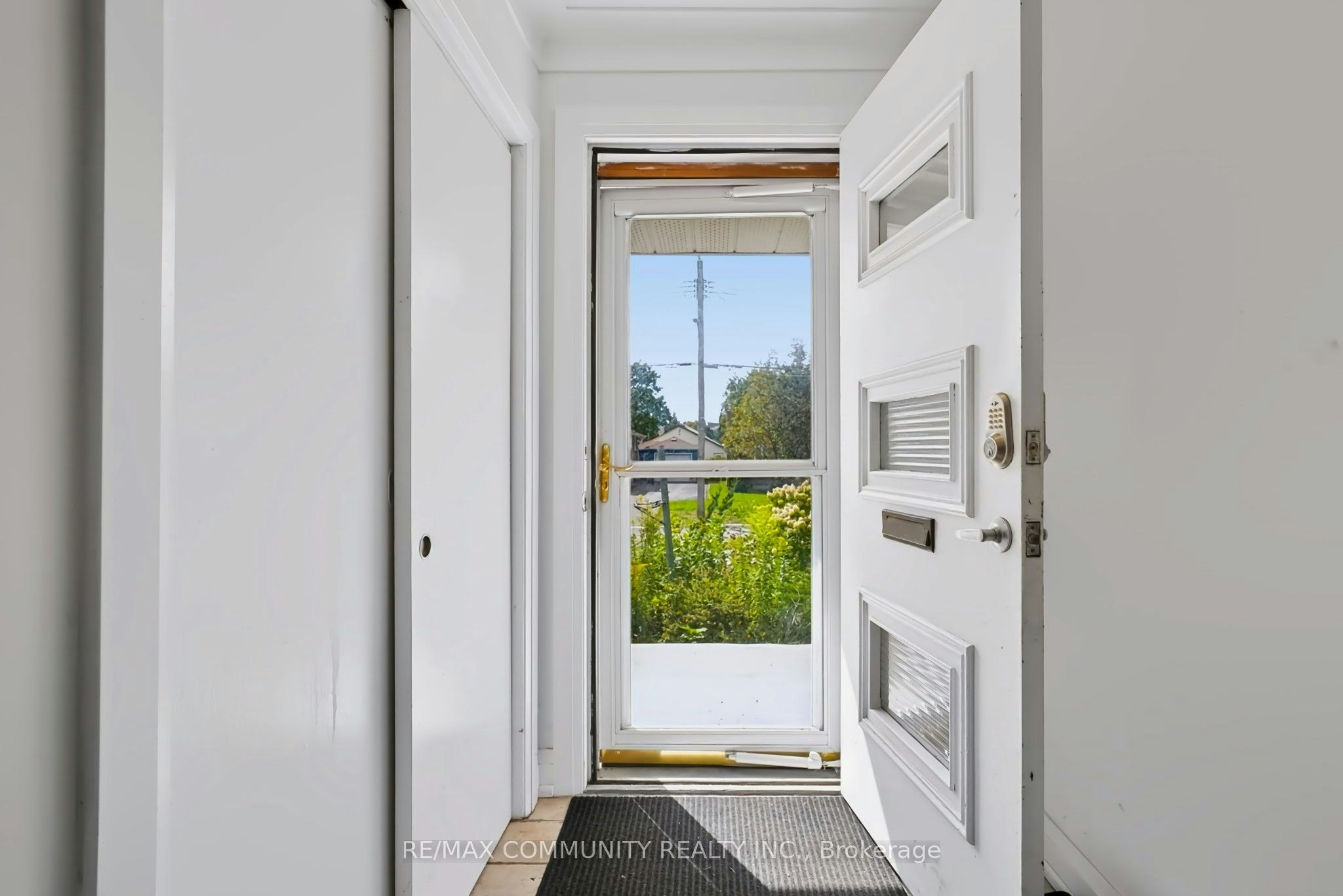 123 Rollins Drive, Belleville, ON, K8N 4J7 - 2