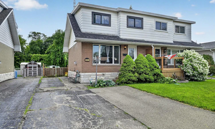855 Howe Terrace