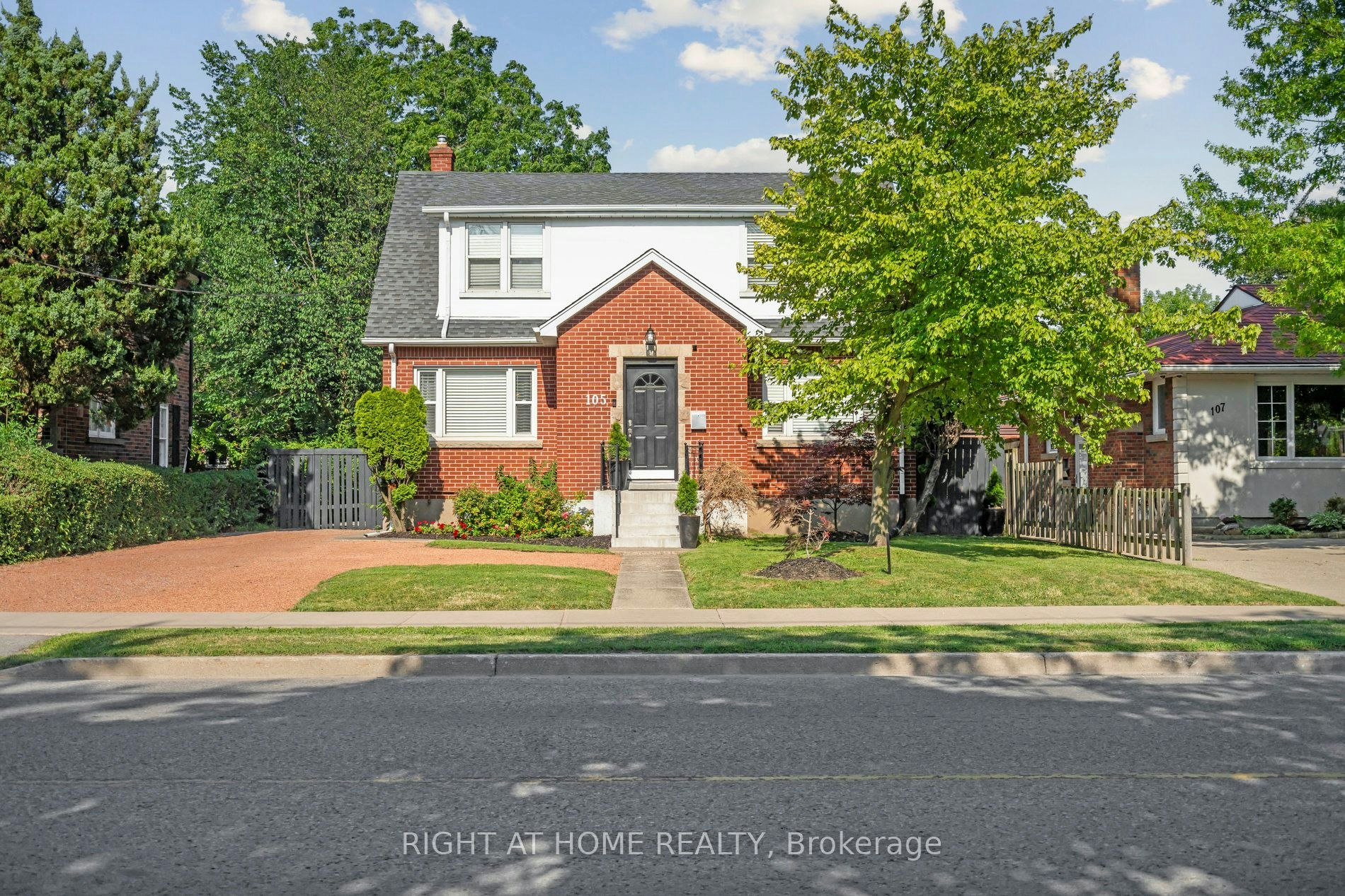 105 Glenridge Avenue, St. Catharines, ON, L2R 4X5 - 48