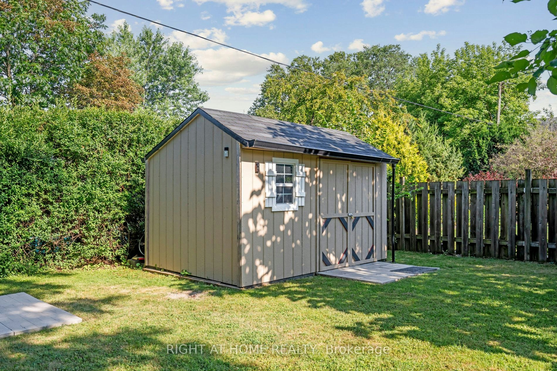 105 Glenridge Avenue, St. Catharines, ON, L2R 4X5 - 45