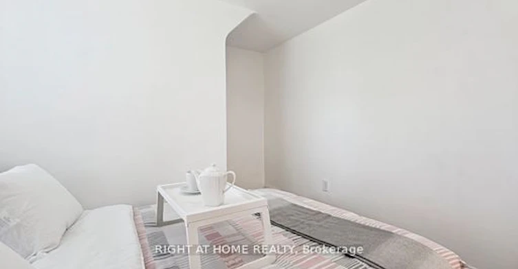 105 Glenridge Avenue, St. Catharines, ON, L2R 4X5 - 25