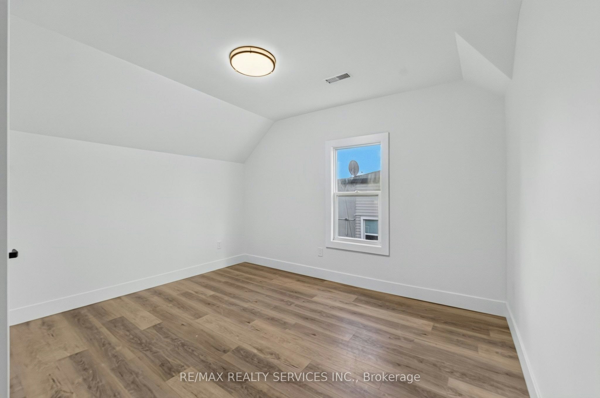 7-260 King Street, Welland, ON, L3B 3J8 - 9