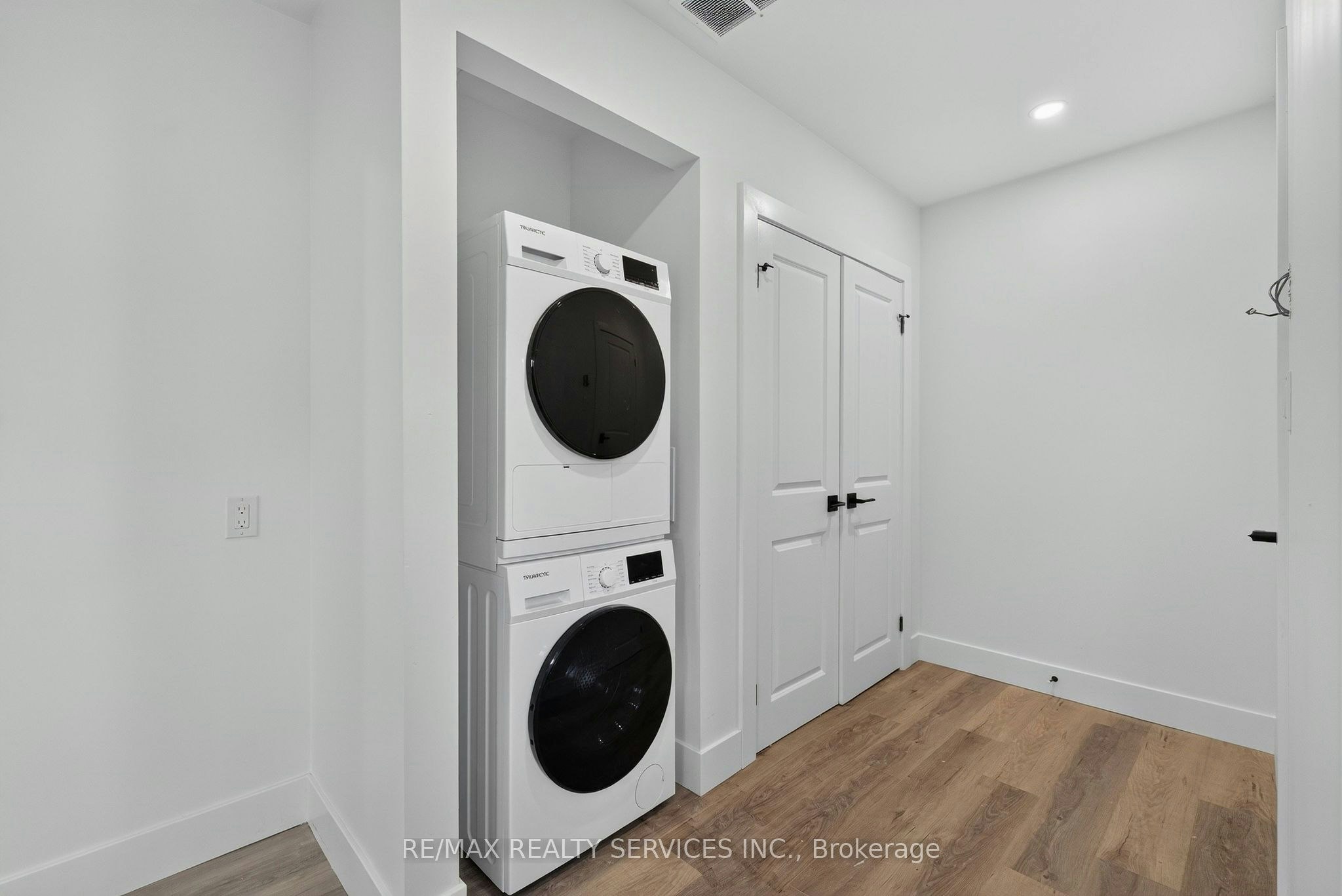7-260 King Street, Welland, ON, L3B 3J8 - 12