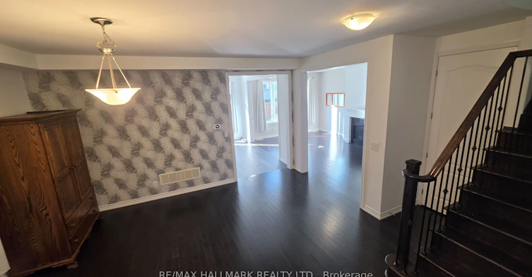 109 Chessington Avenue, East Gwillimbury, ON, L0G 1R0 - 29