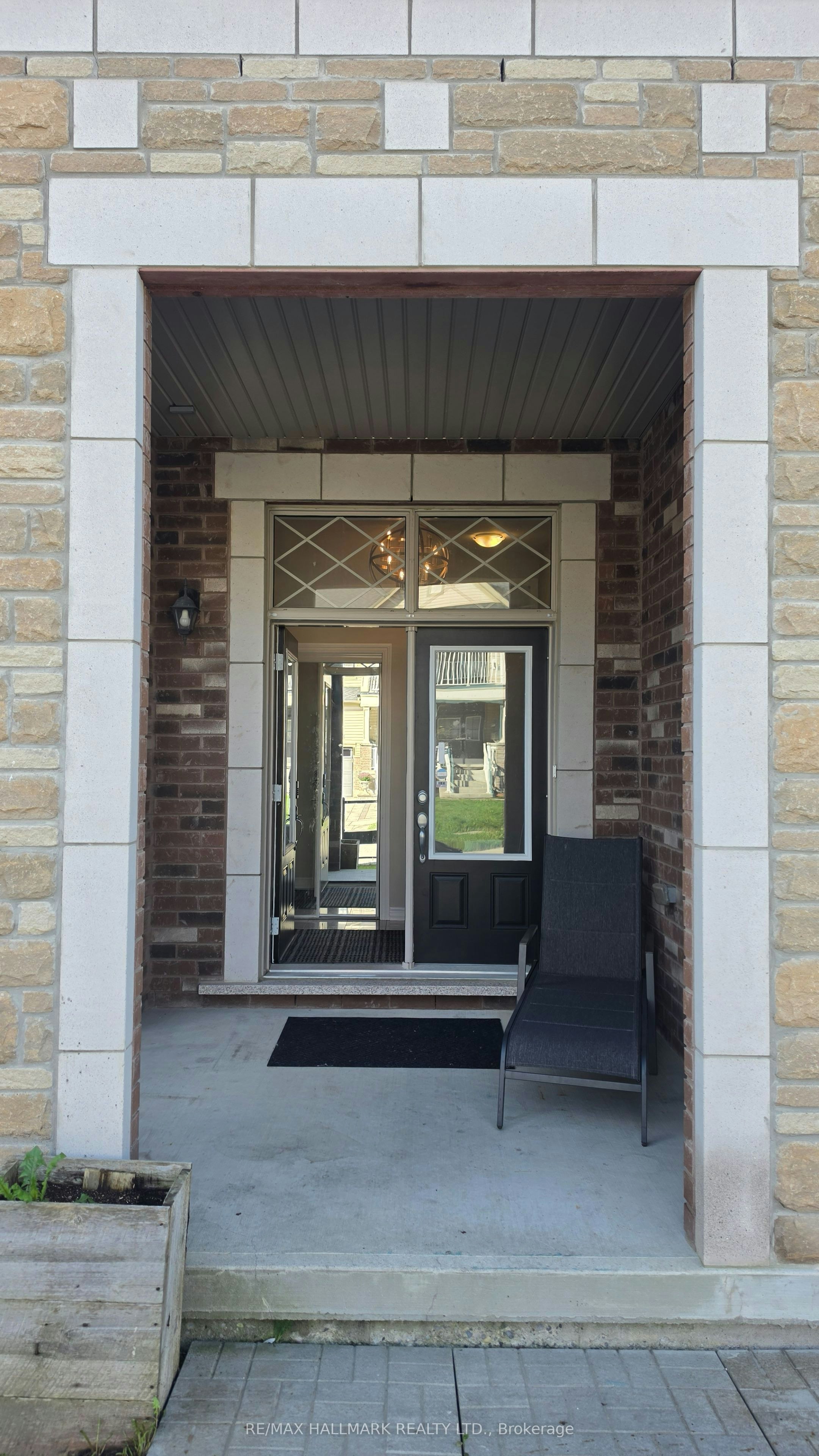 109 Chessington Avenue, East Gwillimbury, ON, L0G 1R0 - 4