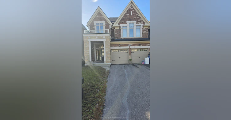 109 Chessington Avenue, East Gwillimbury, ON, L0G 1R0 - 2