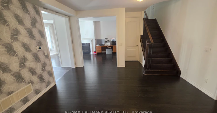 109 Chessington Avenue, East Gwillimbury, ON, L0G 1R0 - 25