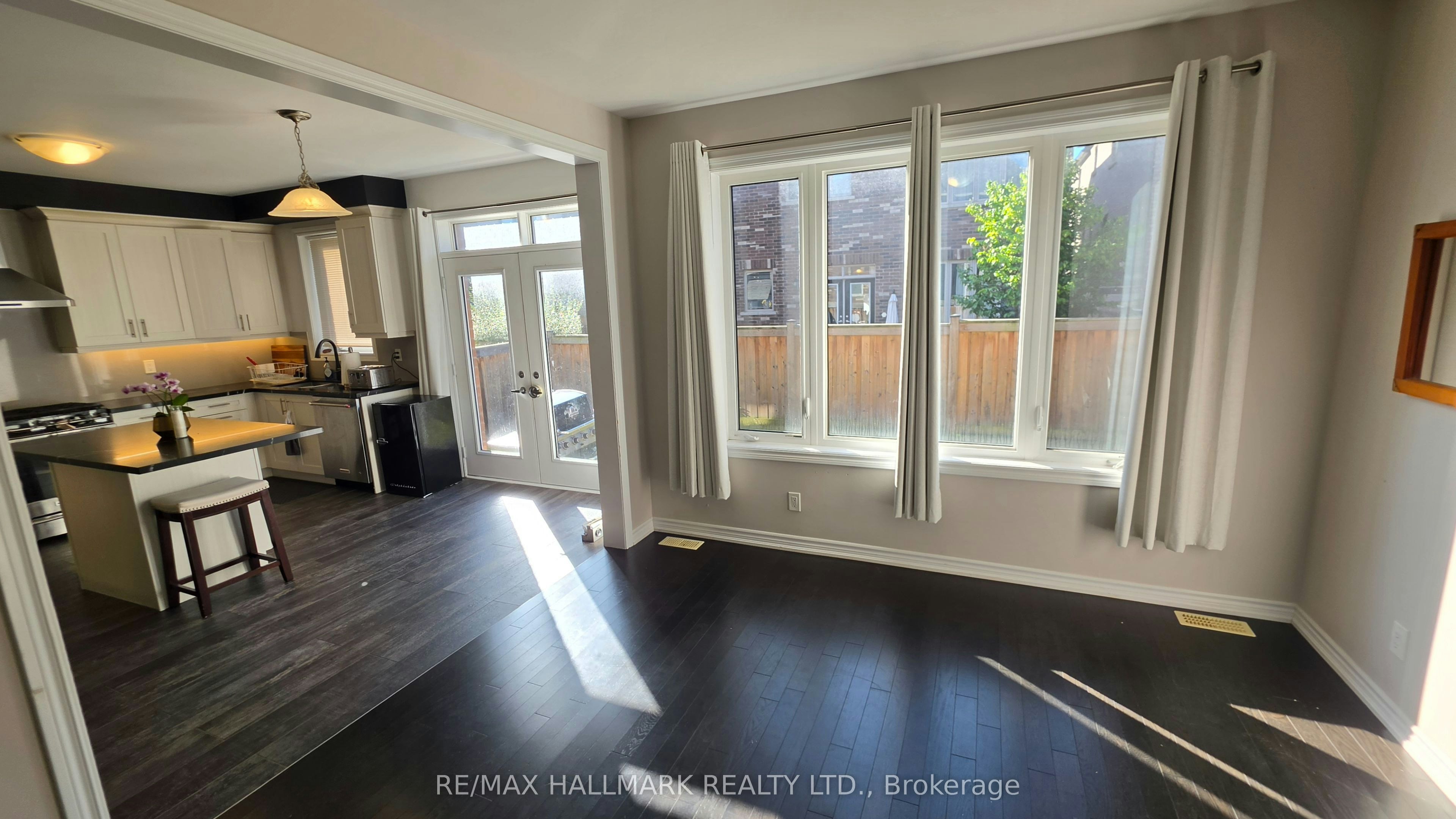 109 Chessington Avenue, East Gwillimbury, ON, L0G 1R0 - 16