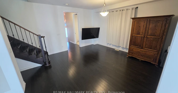 109 Chessington Avenue, East Gwillimbury, ON, L0G 1R0 - 12