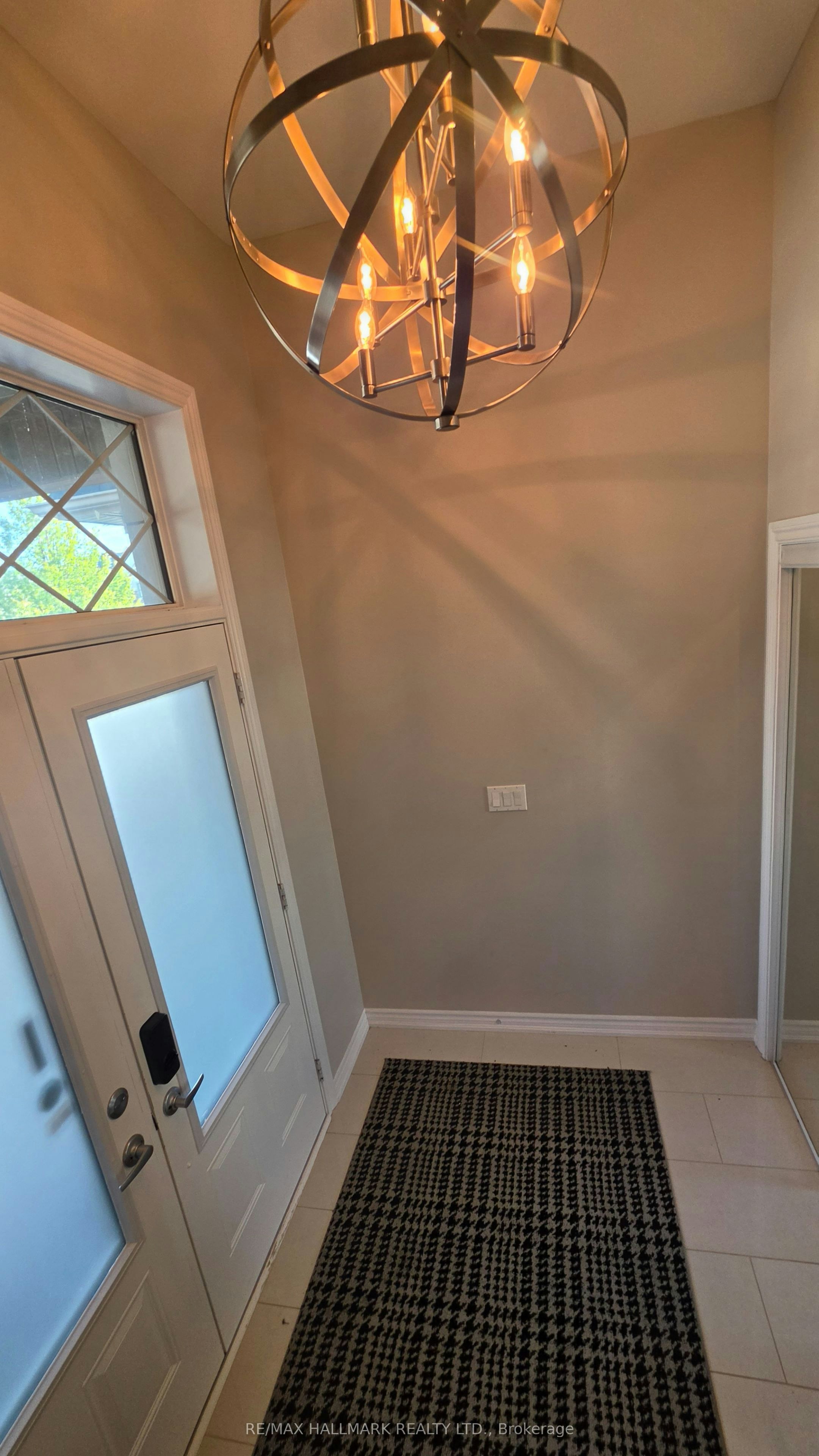 109 Chessington Avenue, East Gwillimbury, ON, L0G 1R0 - 6