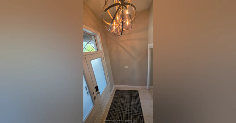 109 Chessington Avenue, East Gwillimbury, ON, L0G 1R0 - 6