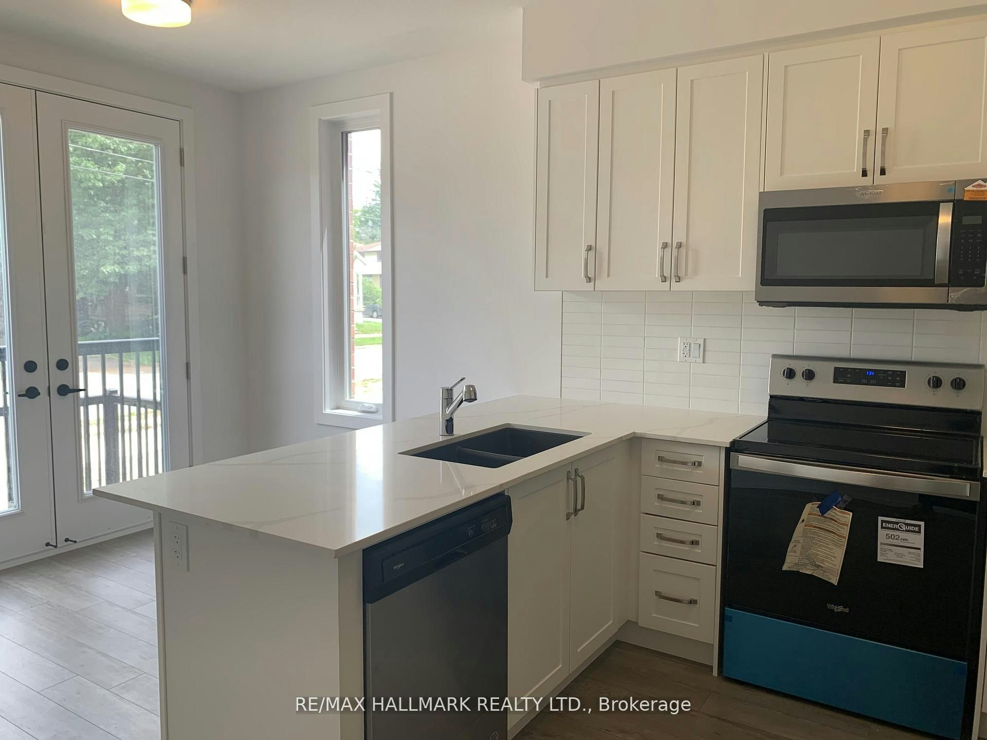 51-99 Roger Street S, Waterloo, ON, N2J 0G1 - 6
