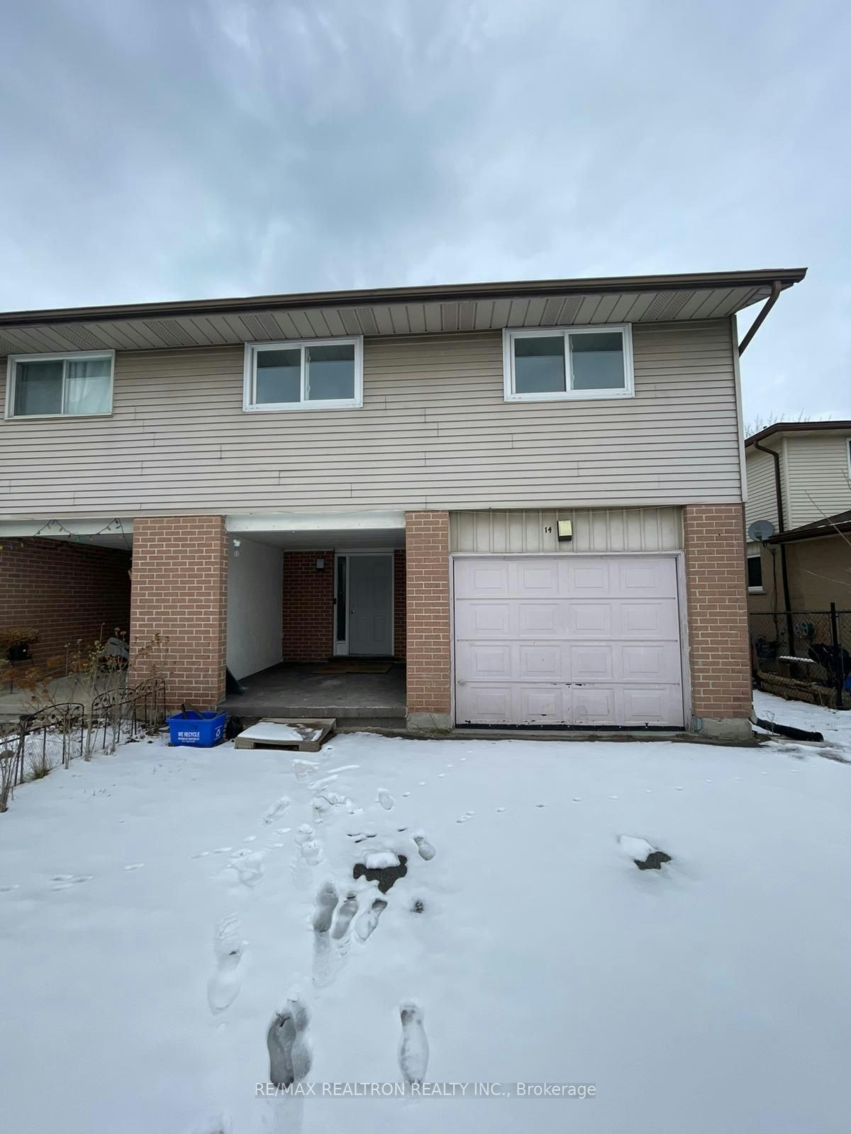 14 Windale Crescent N, Kitchener, ON, N2E 3E6