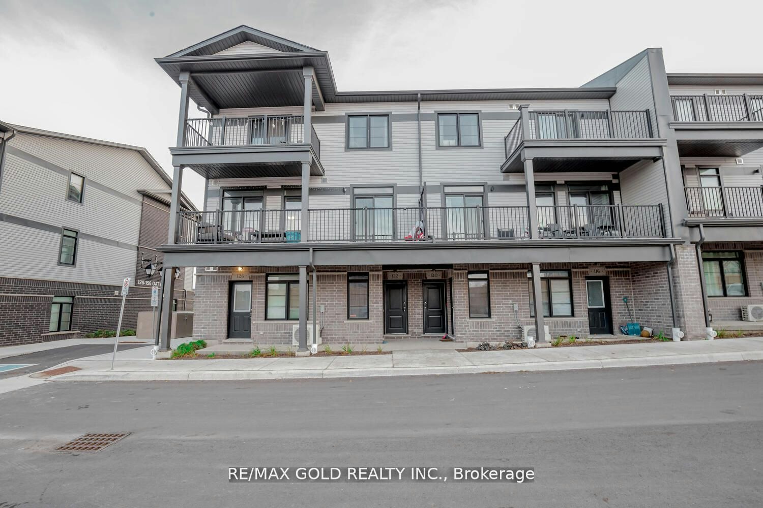 122 Oat Lane, Kitchener, ON, N2R 0S8