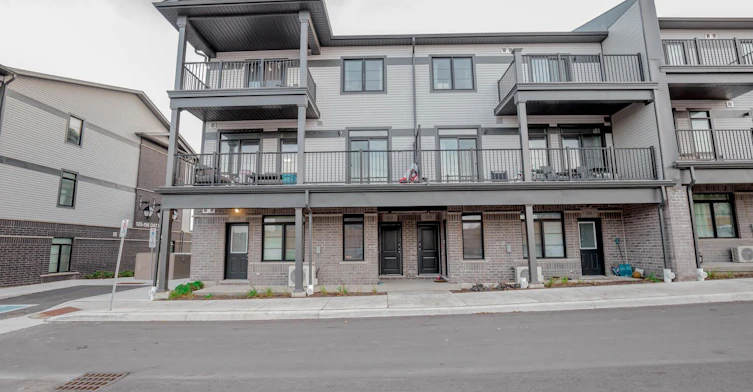 122 Oat Lane, Kitchener, ON, N2R 0S8