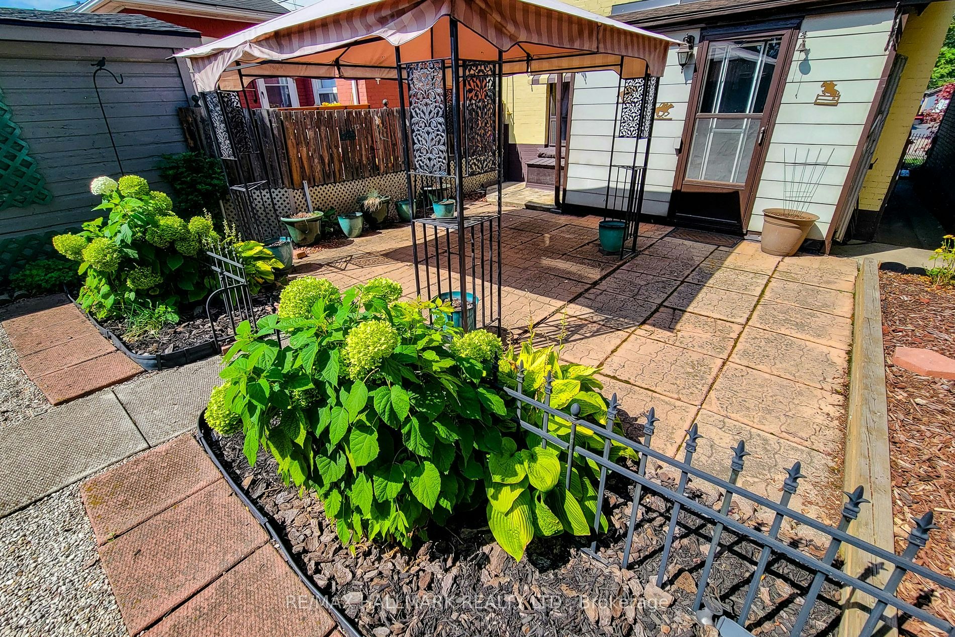 36 Dalkeith Avenue, Hamilton, ON, L8L 3J2 - 11
