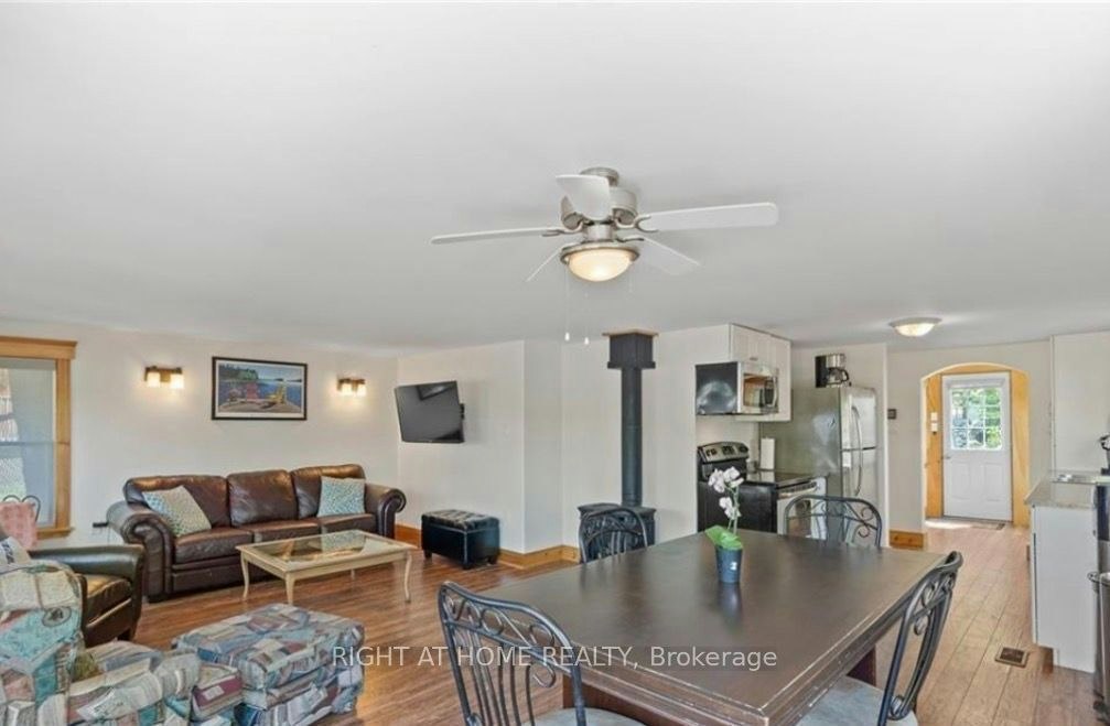 1190 South Morrison Lake Road, Gravenhurst, ON, P0E 1G0 - 11