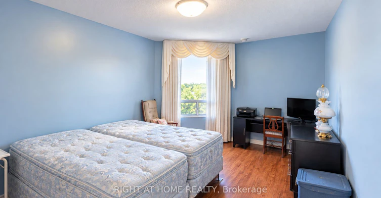 503-60 Wyndham Street S, Guelph, ON, N1E 7H7 - 5