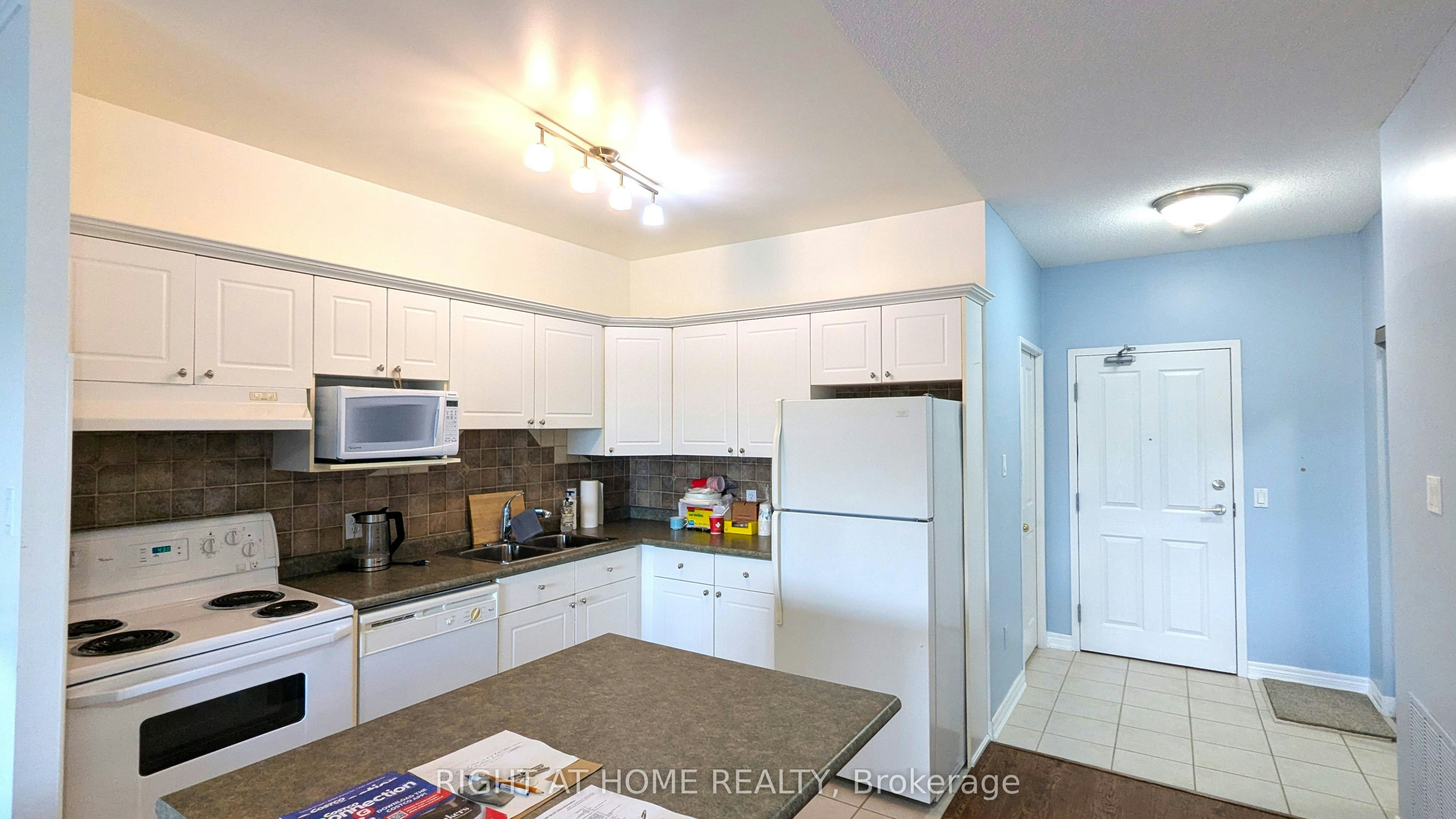 503-60 Wyndham Street S, Guelph, ON, N1E 7H7 - 11