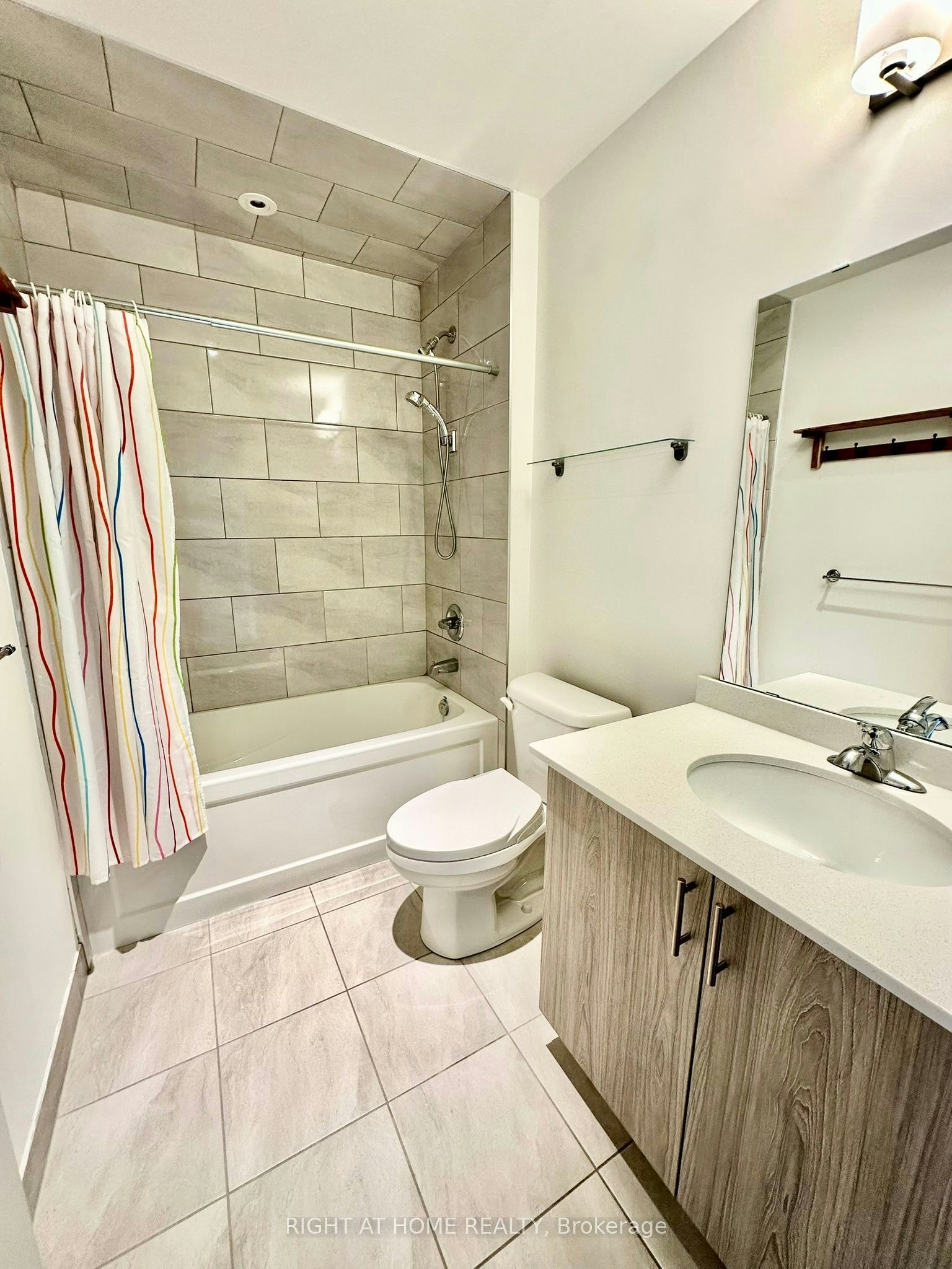 516-16 Markle Crescent, Hamilton, ON, L9G 0H4 - 7