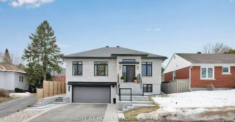 #2-1316 Dochester Ave Avenue, Ottawa, ON, K1Z 8E7