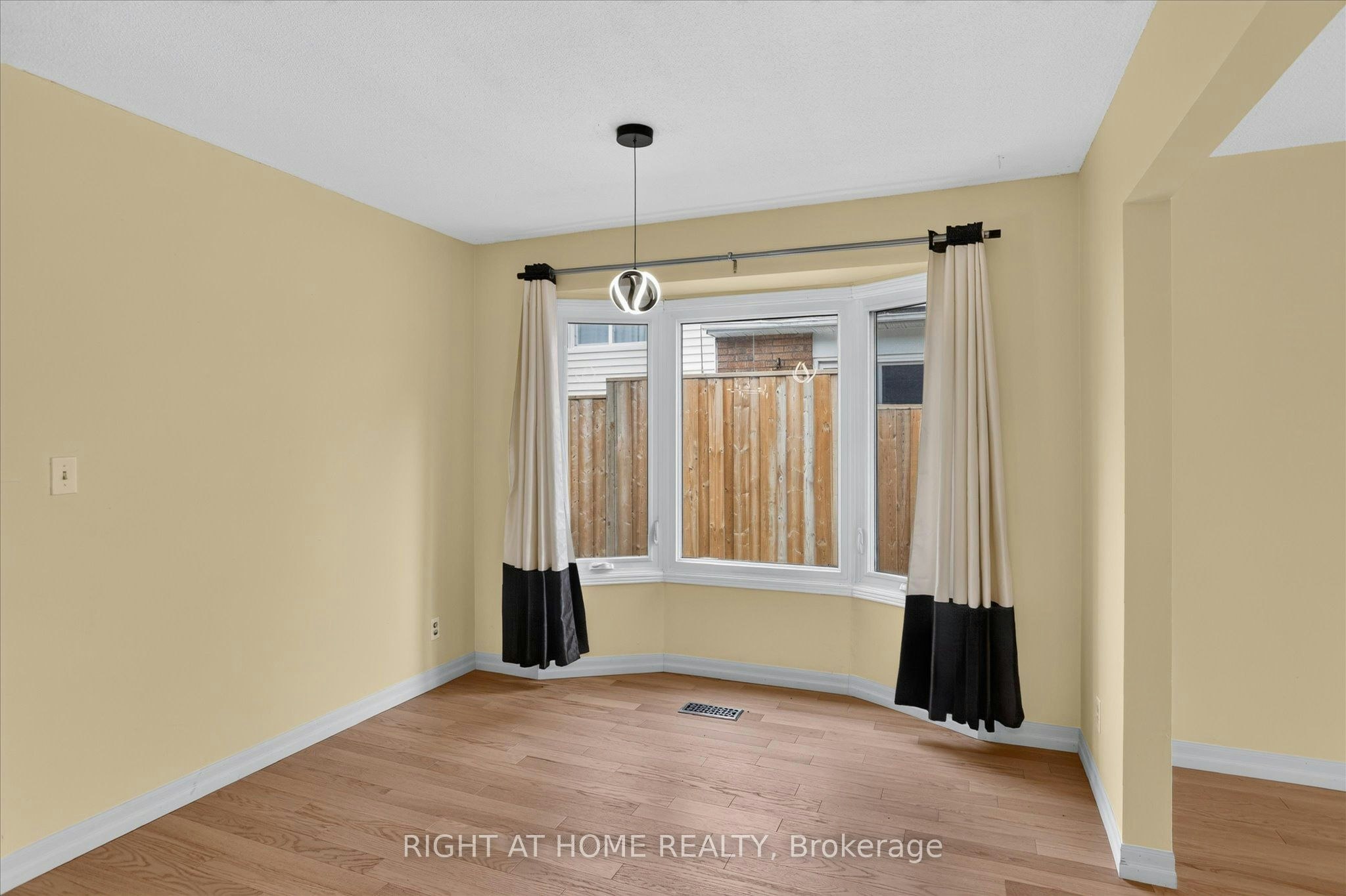 1533 Wildlark Drive, Peterborough, ON, K9K 1X1 - 12