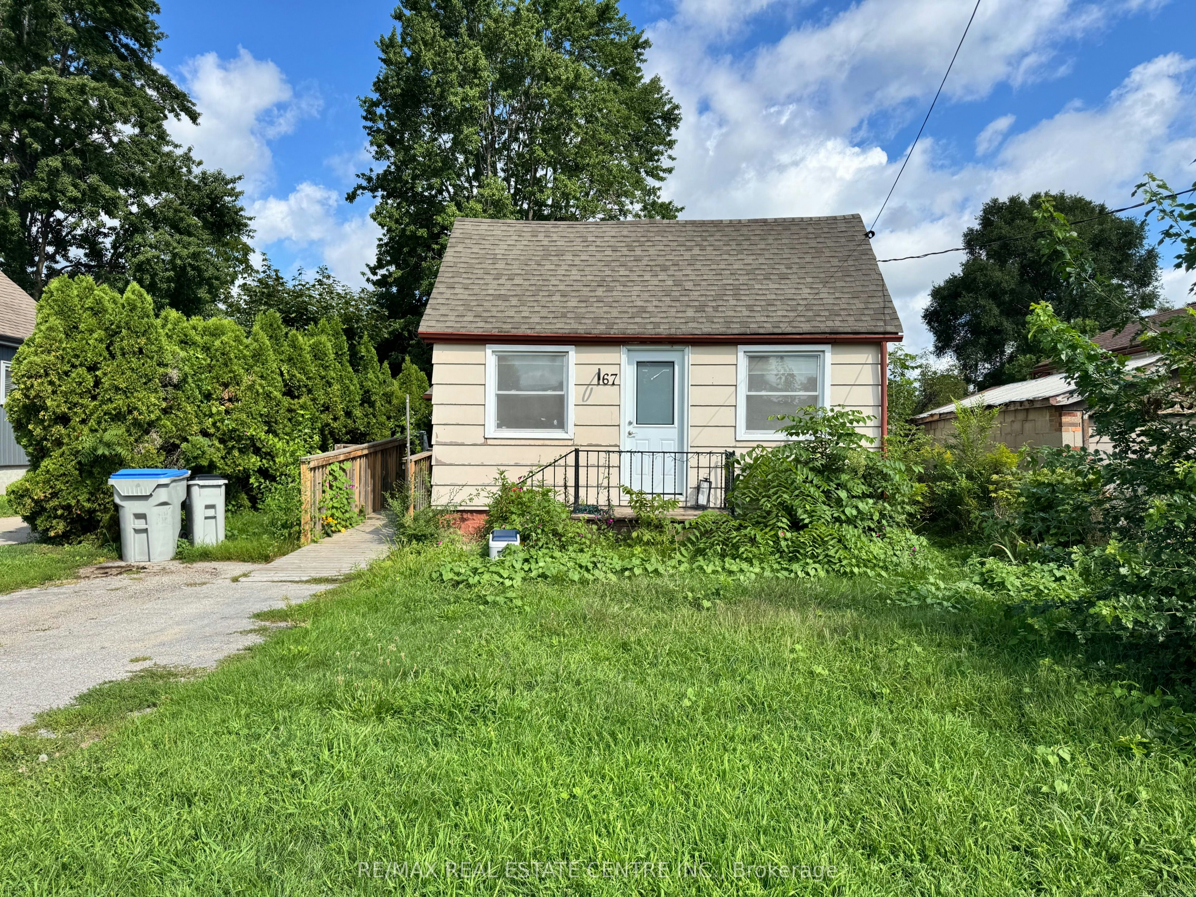67 Clarence Street, Strathroy, ON, N7G 1H2