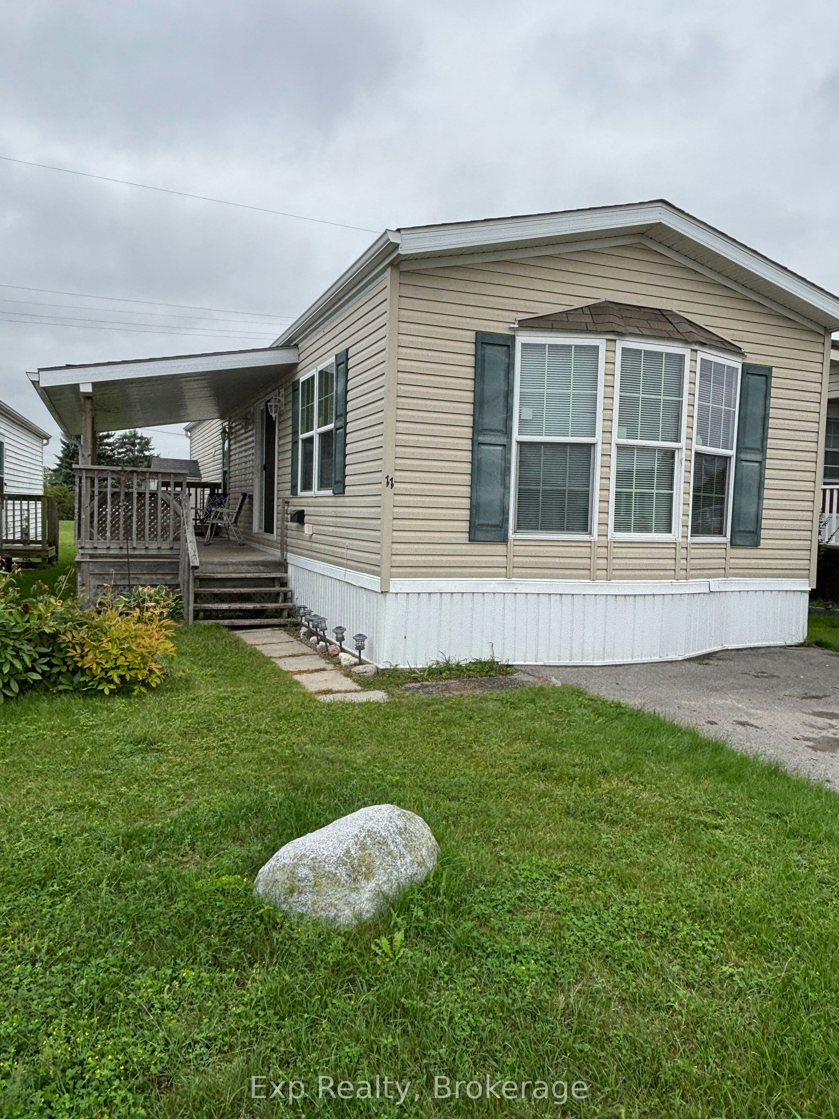 11-311 Dundas Street E, Quinte West, ON, K8V 1M1