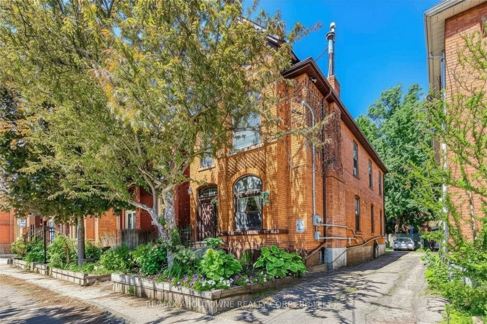 100 Grant Avenue, Hamilton, ON, L8N 2X7