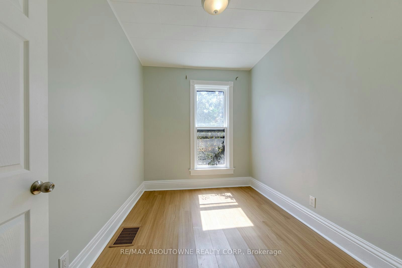 #2-100 Grant Avenue, Hamilton, ON, L8N 2X7 - 14