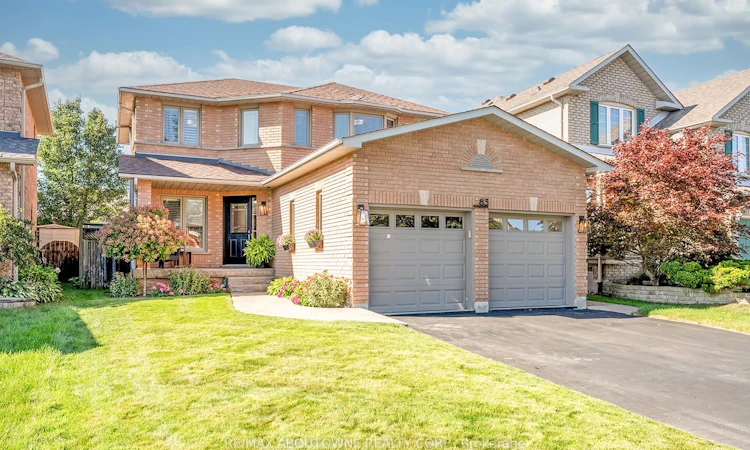 83 Niska Drive