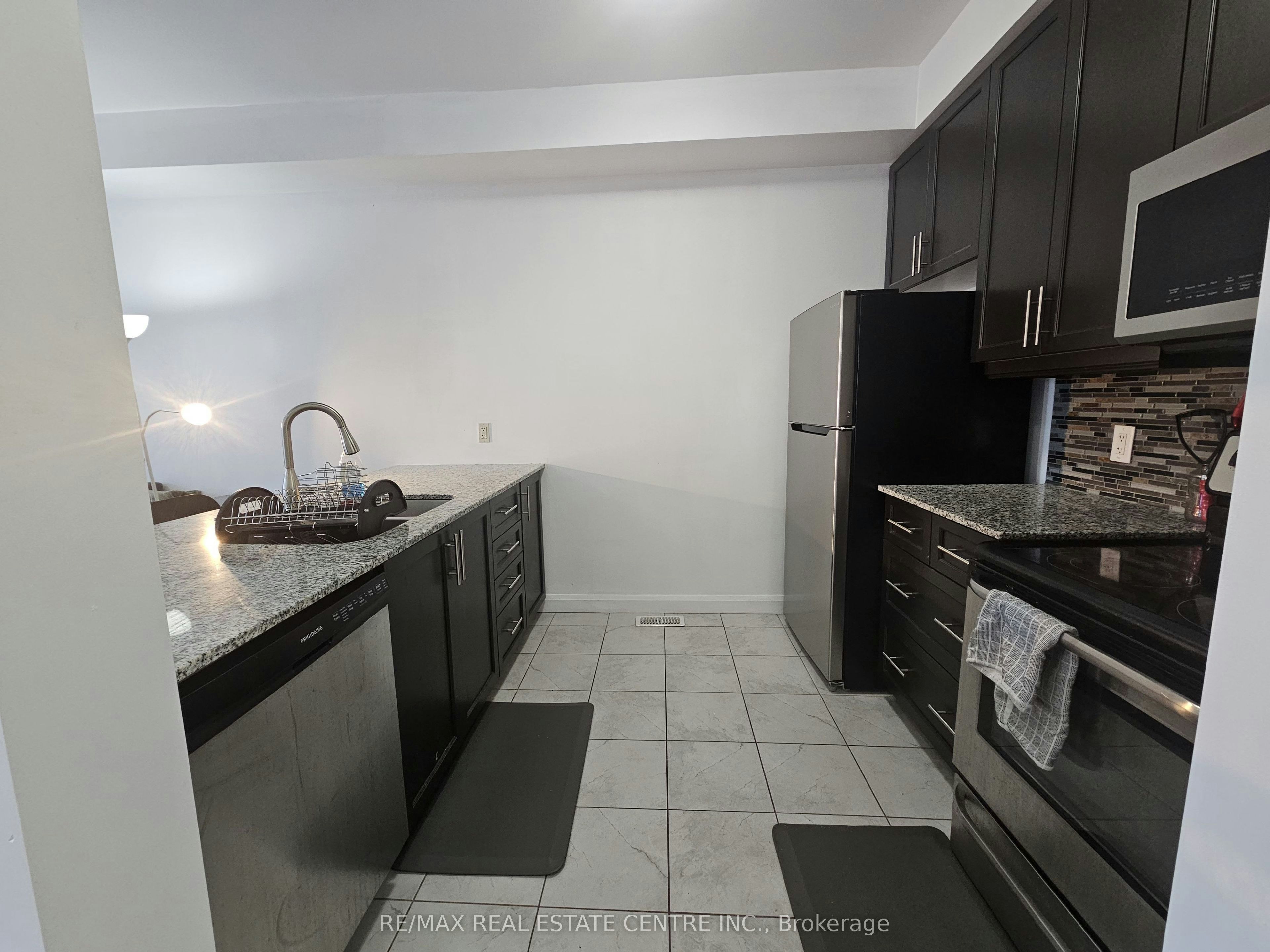 17-1169 Garner Road E, Hamilton, ON, L9G 0G8 - 8