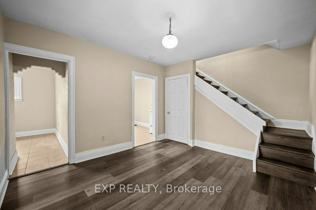 54 Frederick Avenue, Hamilton, ON, L8H 4K4 - 5