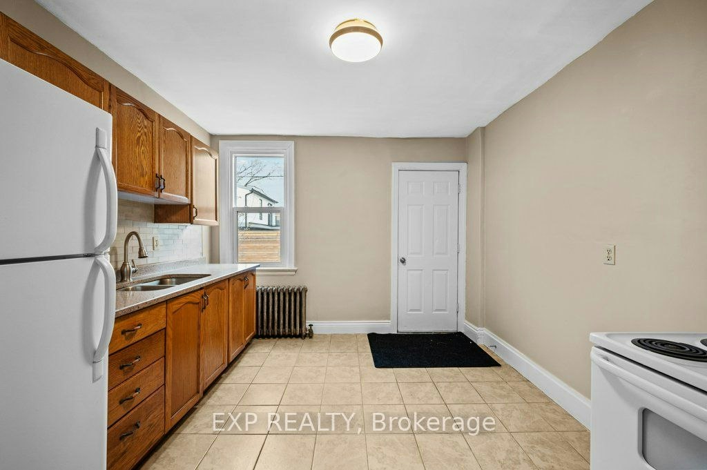 54 Frederick Avenue, Hamilton, ON, L8H 4K4 - 3