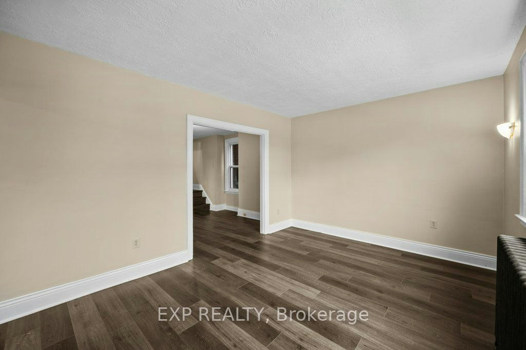 54 Frederick Avenue, Hamilton, ON, L8H 4K4 - 4