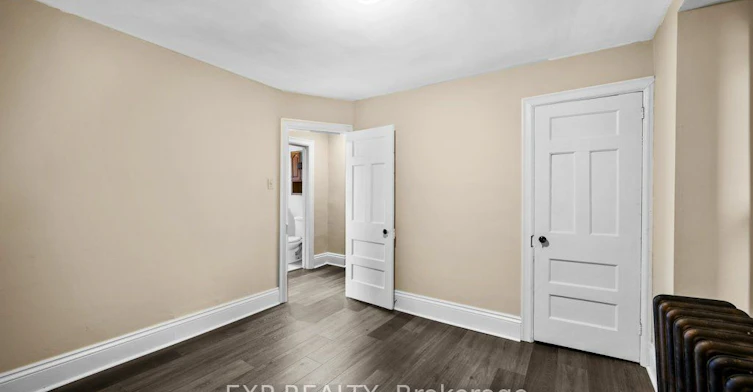 54 Frederick Avenue, Hamilton, ON, L8H 4K4 - 8