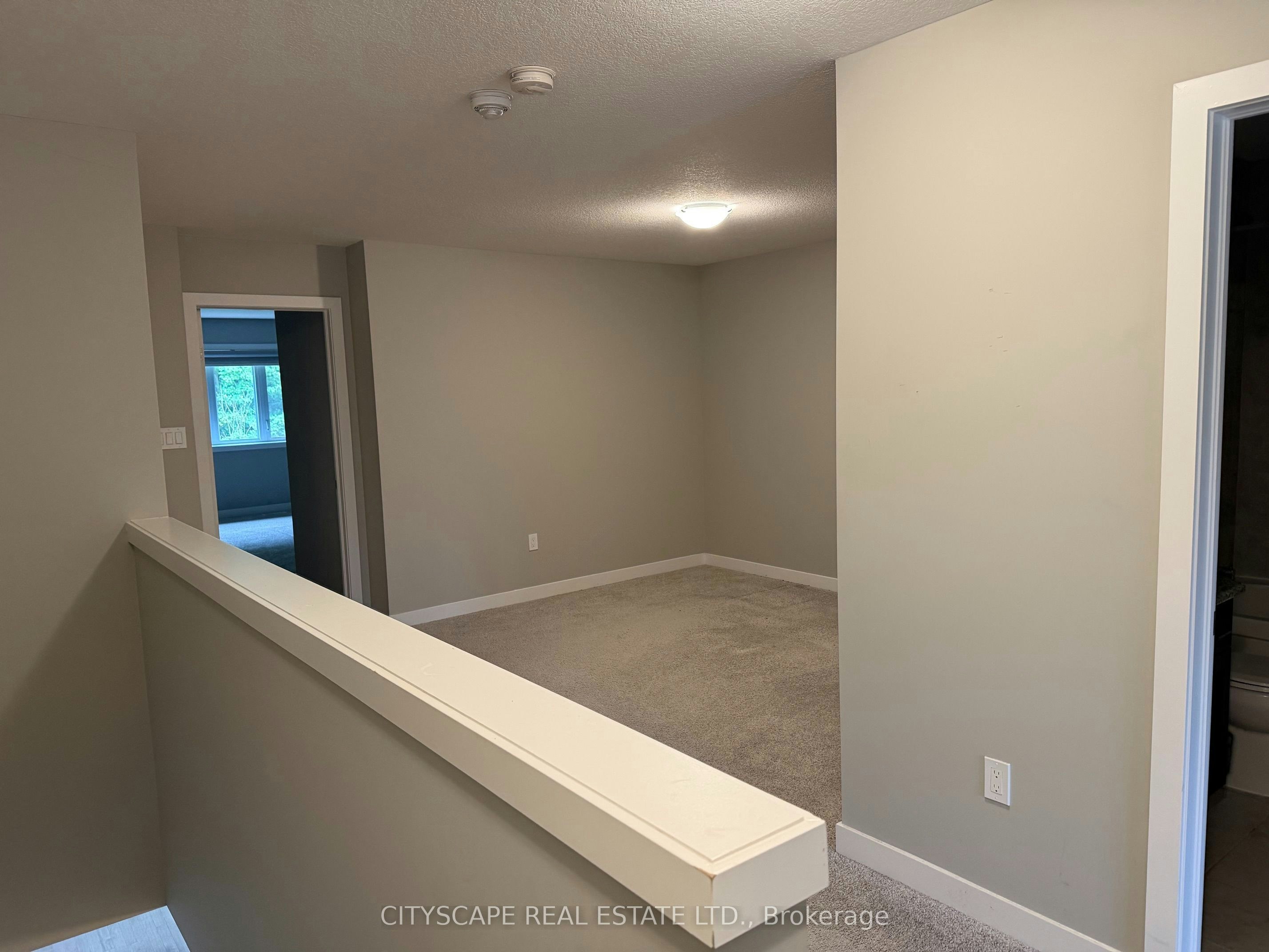 908 Robert Ferrie Drive, Kitchener, ON, N2R 0P2 - 8