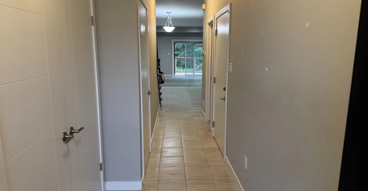 908 Robert Ferrie Drive, Kitchener, ON, N2R 0P2 - 2