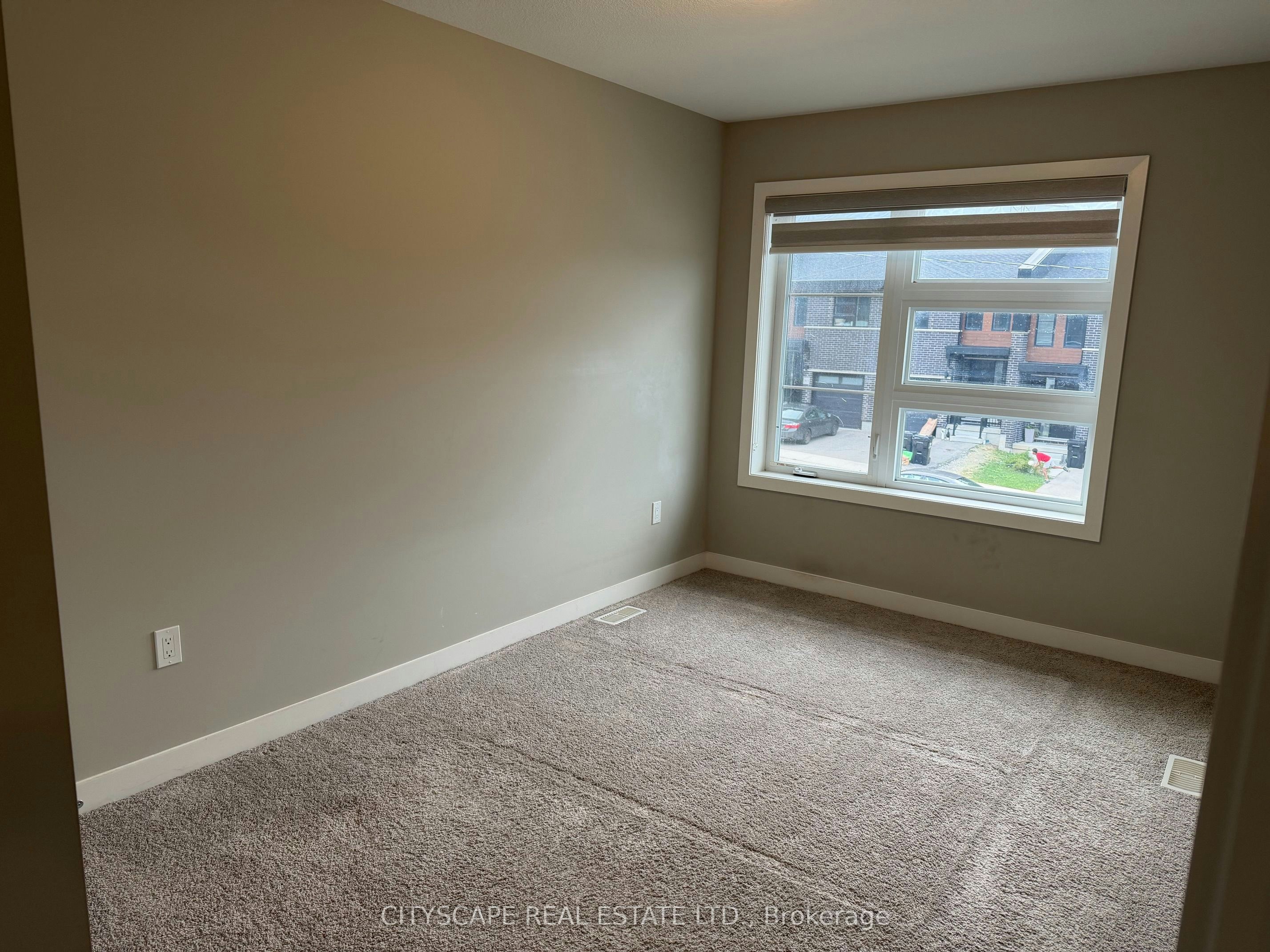 908 Robert Ferrie Drive, Kitchener, ON, N2R 0P2 - 13