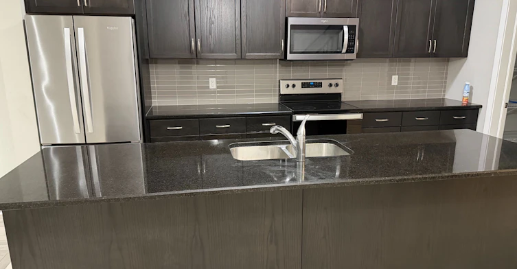 908 Robert Ferrie Drive, Kitchener, ON, N2R 0P2 - 3