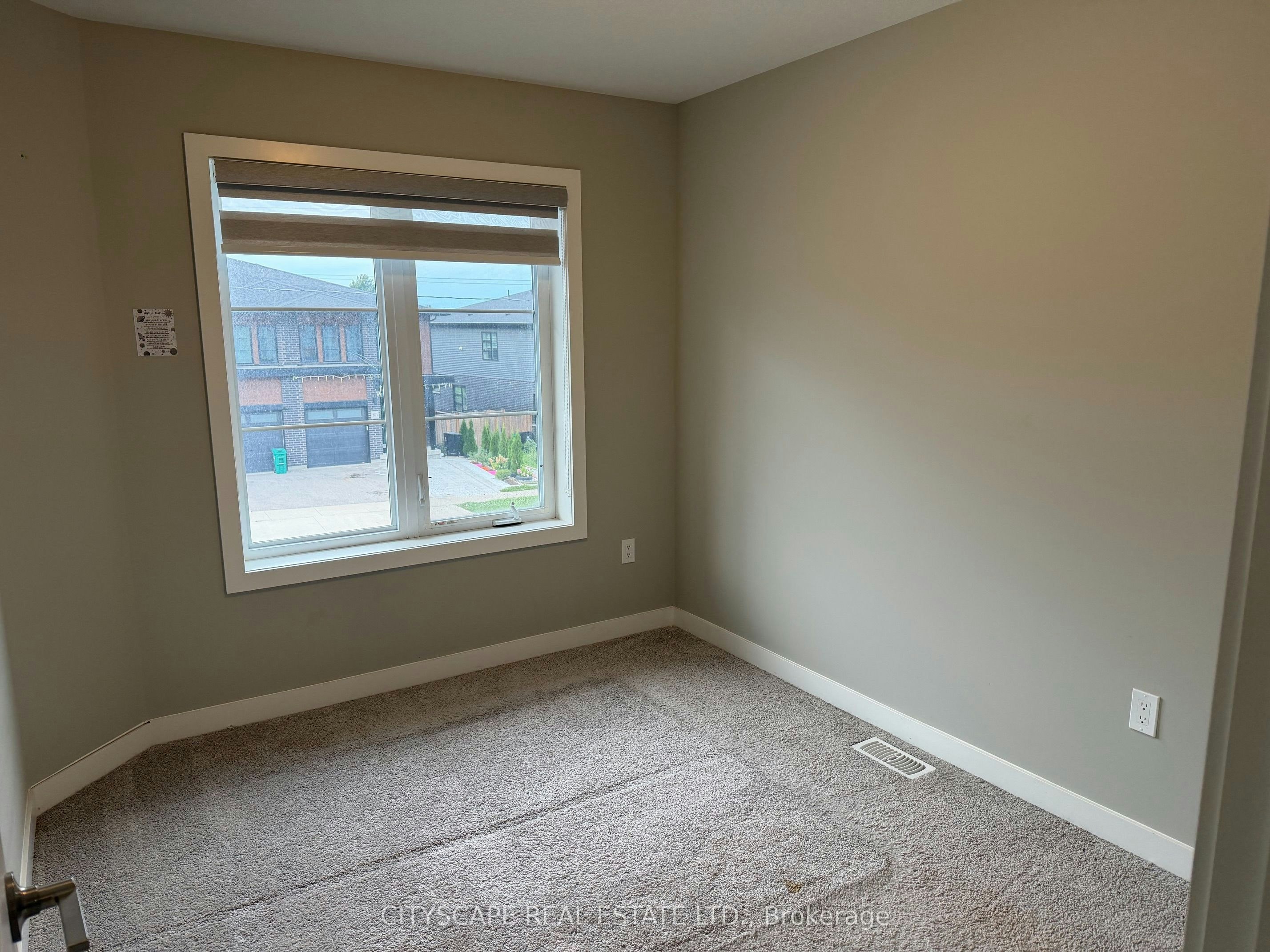908 Robert Ferrie Drive, Kitchener, ON, N2R 0P2 - 14