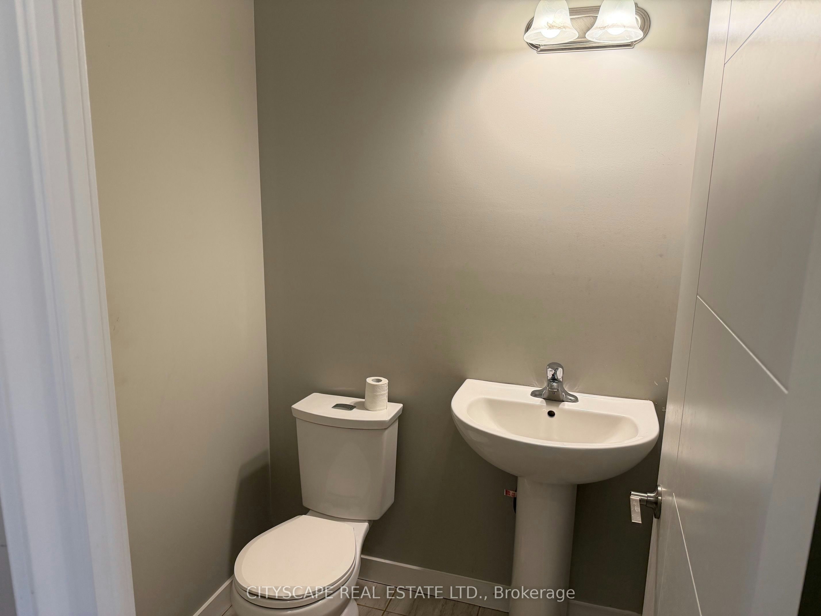 908 Robert Ferrie Drive, Kitchener, ON, N2R 0P2 - 18