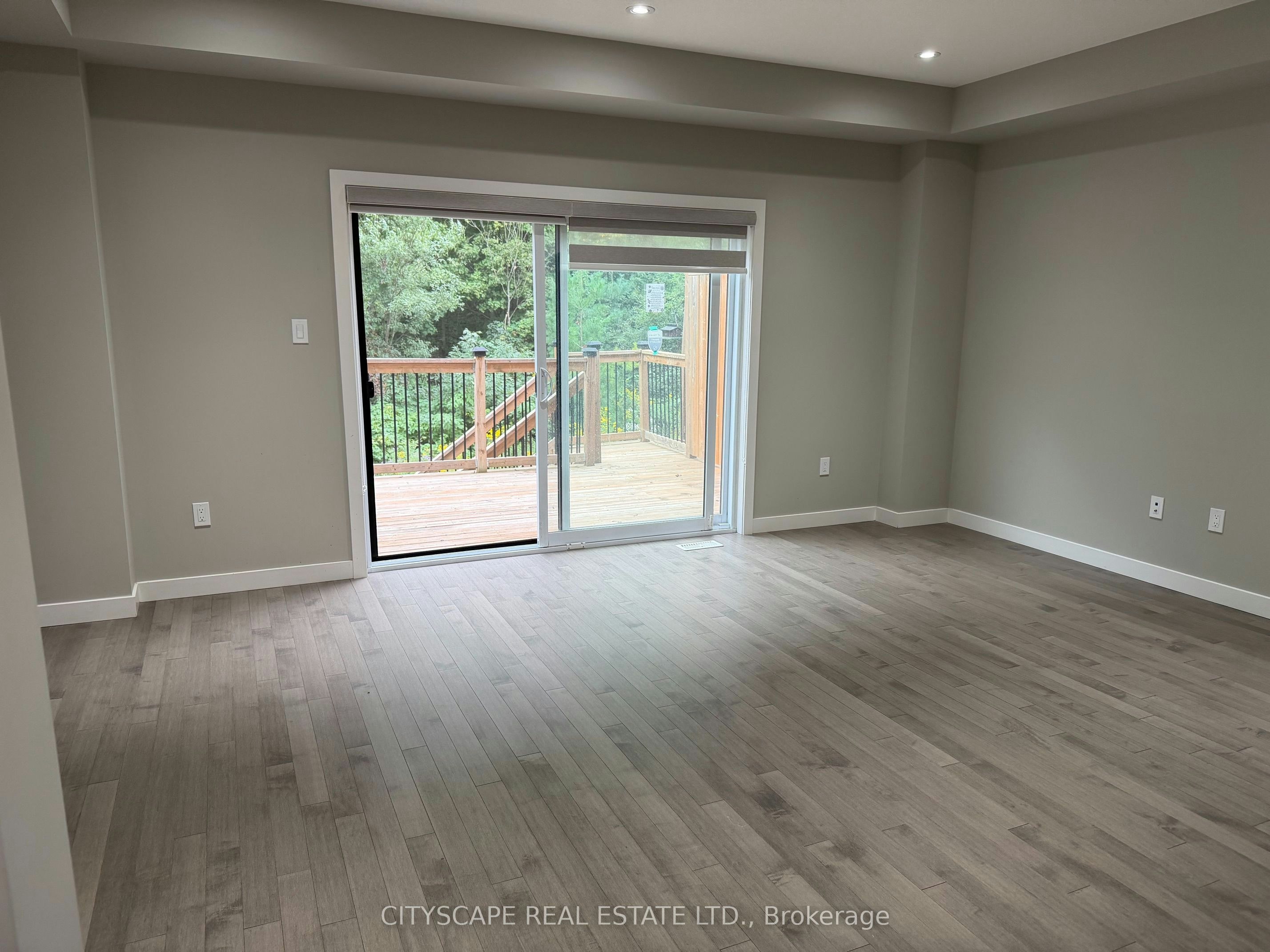 908 Robert Ferrie Drive, Kitchener, ON, N2R 0P2 - 6
