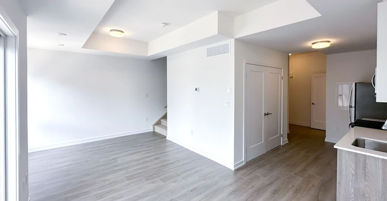 L6-40 Palace Street, Kitchener, ON, N2E 0L2 - 4