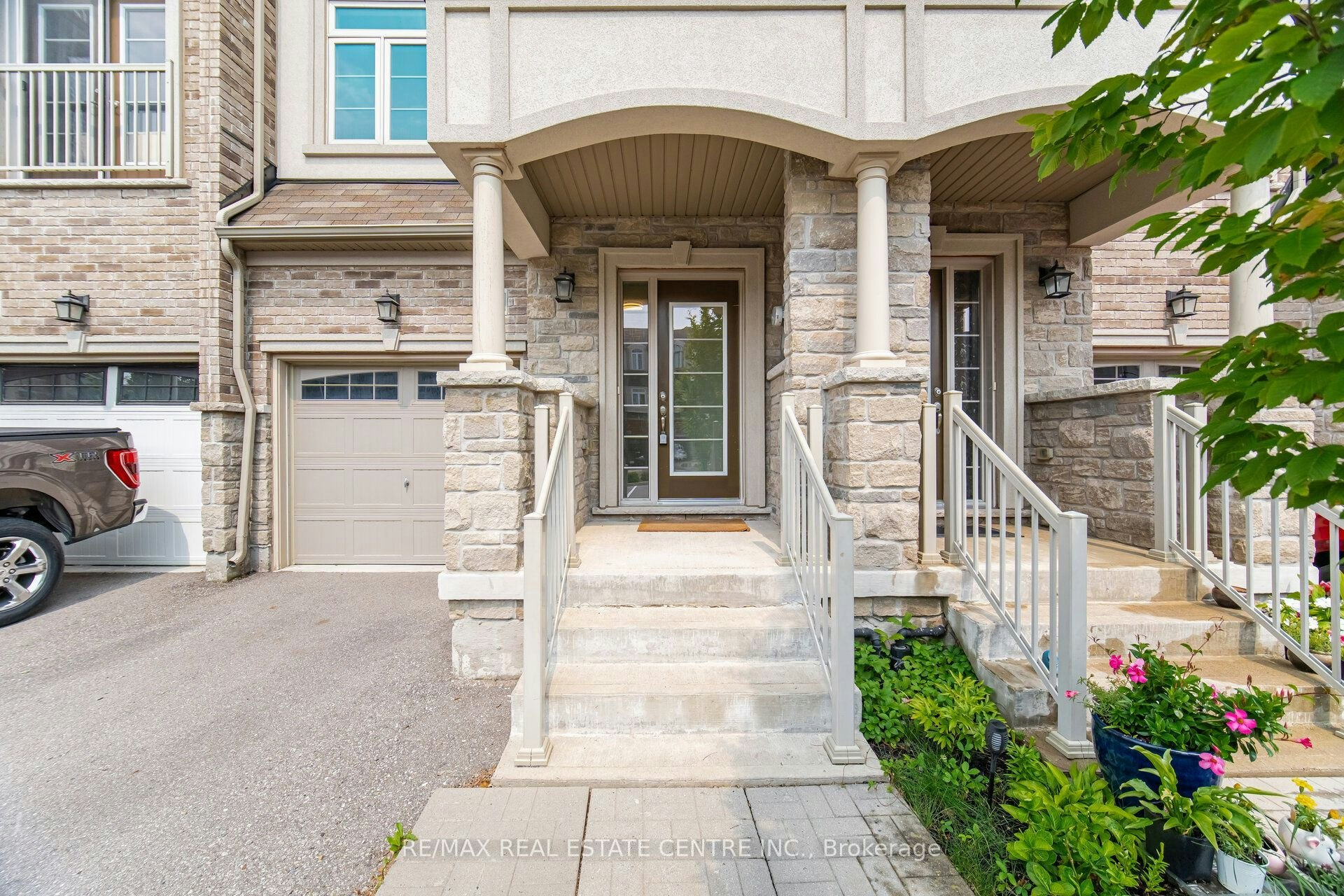 137 Borers Creek Circle, Hamilton, ON, L8B 1W3 - 3