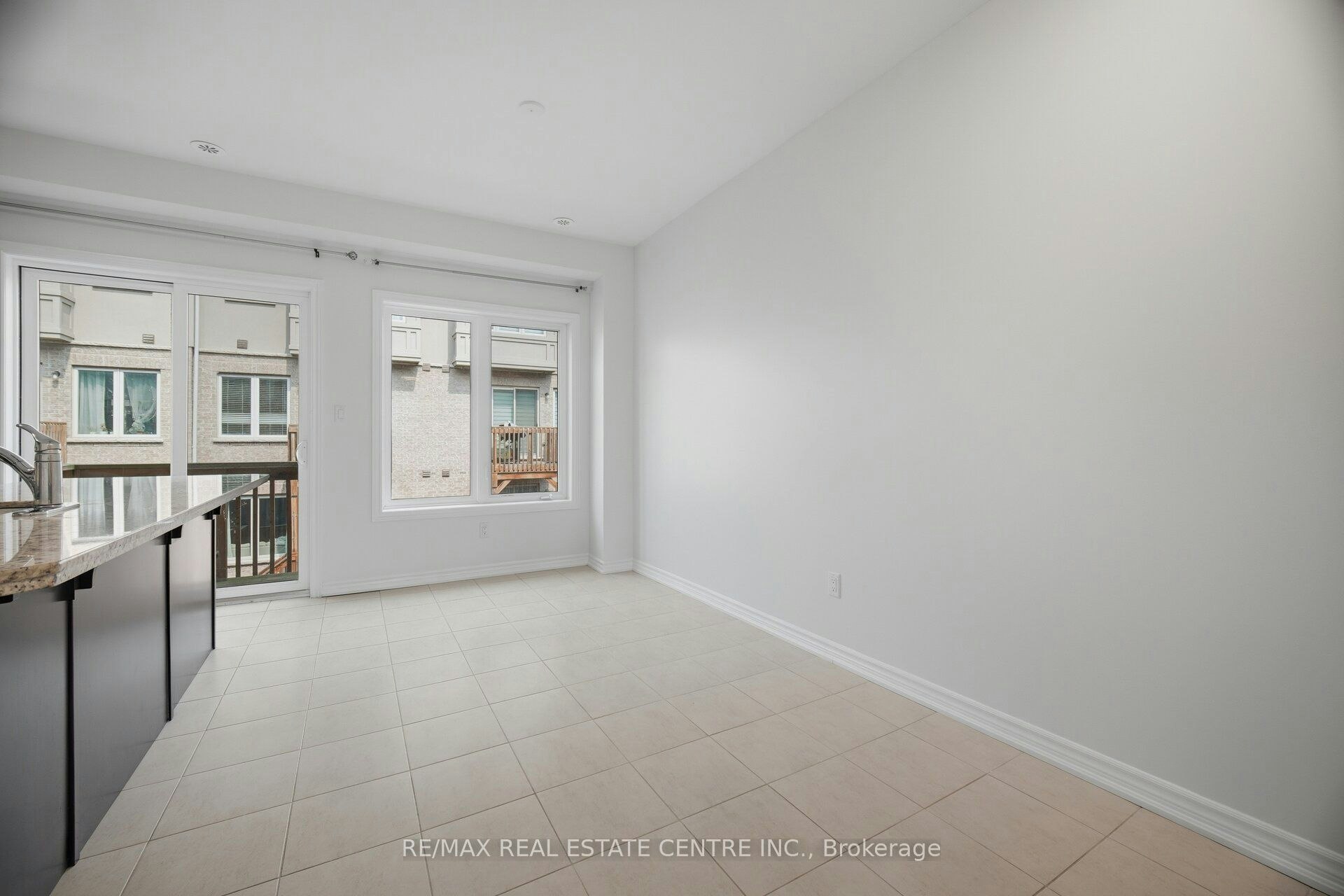 137 Borers Creek Circle, Hamilton, ON, L8B 1W3 - 8