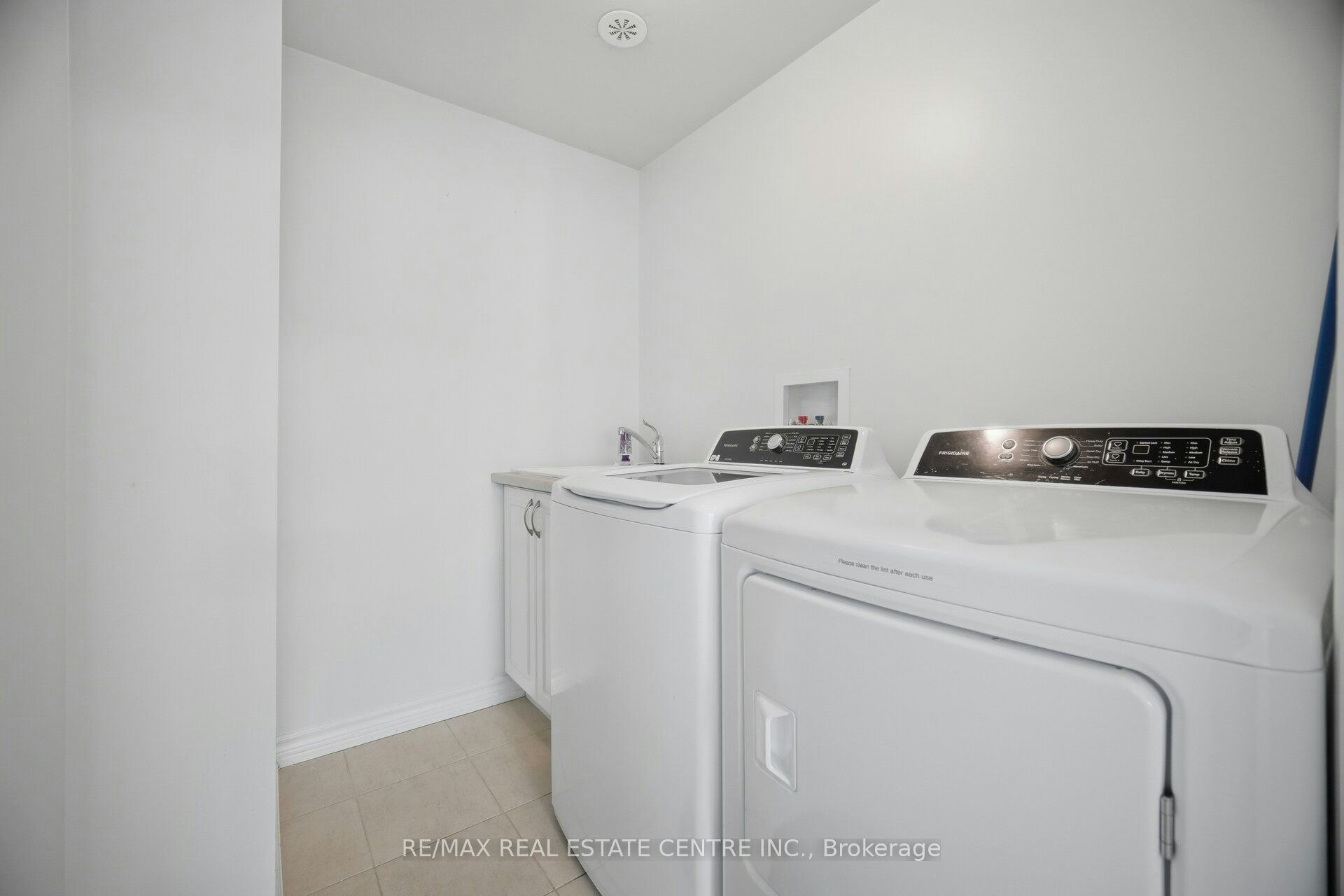 137 Borers Creek Circle, Hamilton, ON, L8B 1W3 - 28